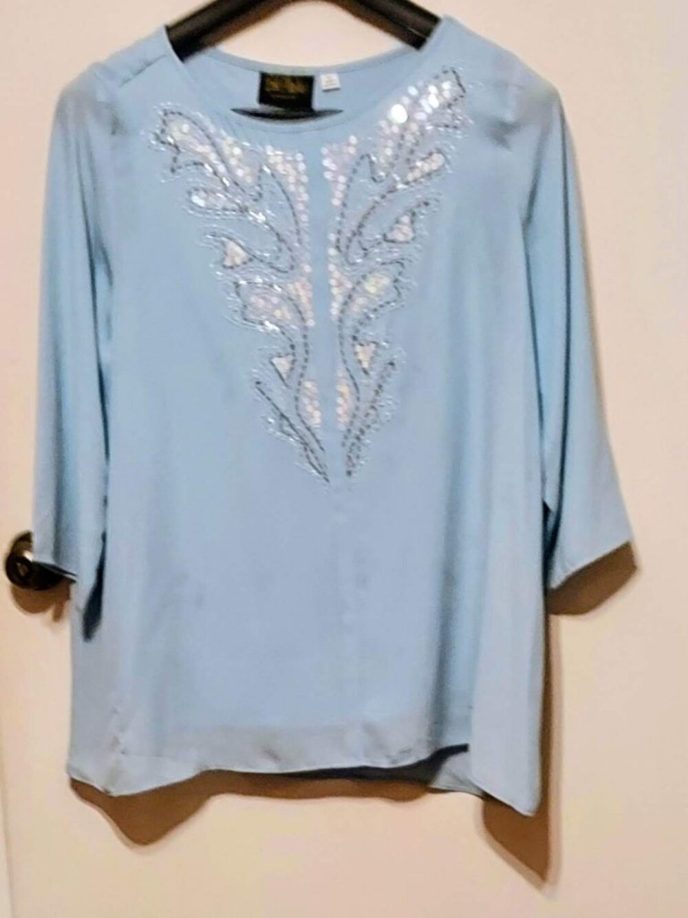 Bob Mackie Womans Dressy Sky Blue Blouse Sz L Sparkle Front 3/4 Sleeves Lined